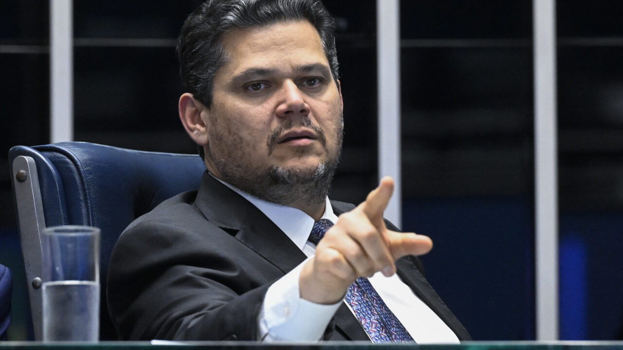 Fantasma do escândalo "Amapá Previdencia" persegue David Alcolumbre