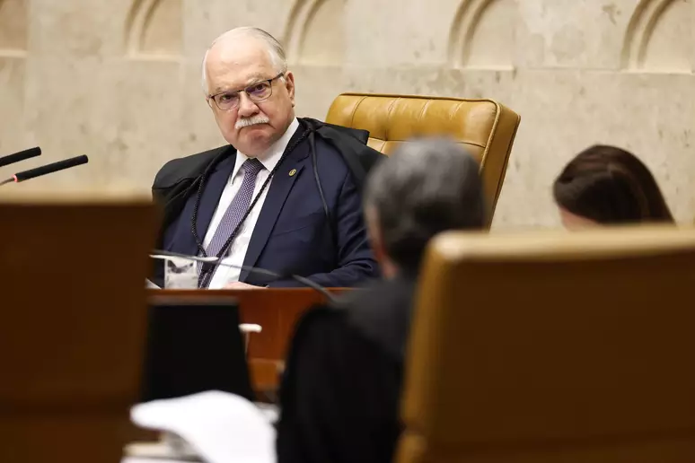 Bagaço:  STF volta a cancelar sessões após últimas decisões de Fachin