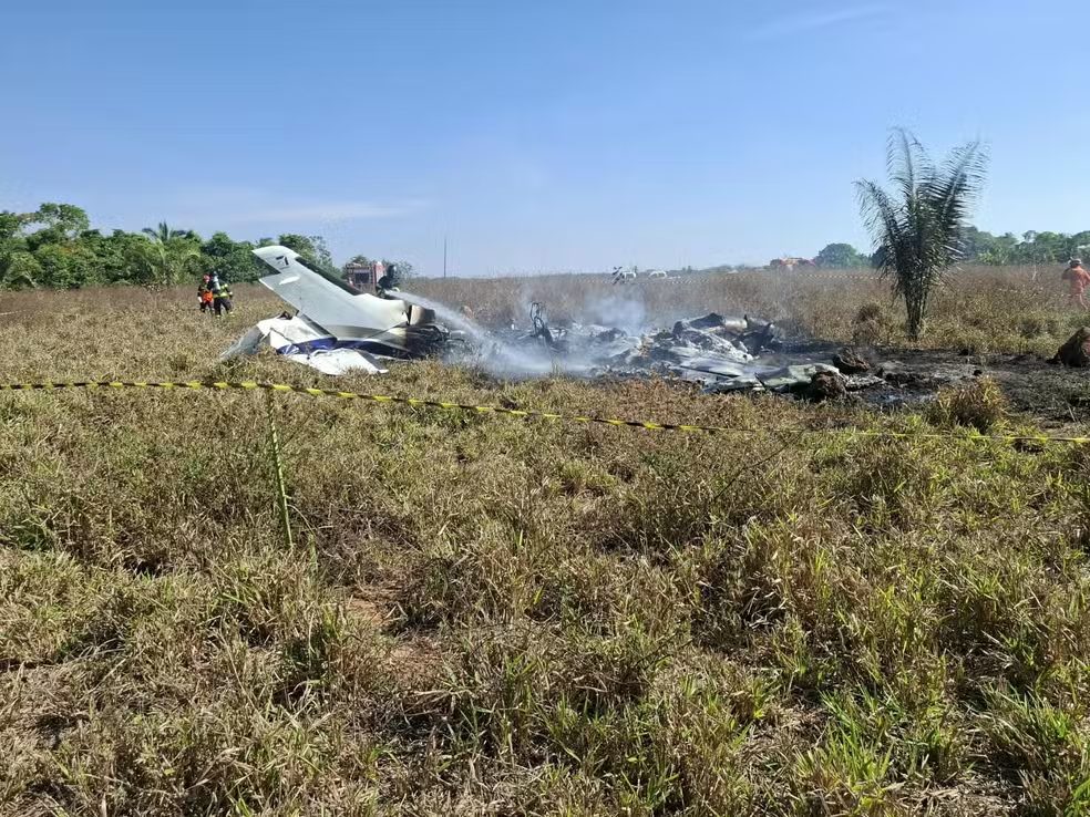 Três pessoas morrem em queda de avião nesta quinta(10) em Água Boa MT