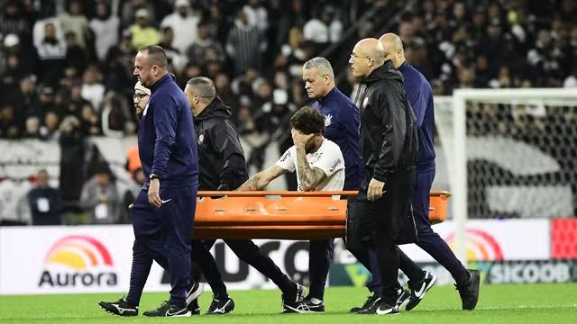 Corinthians x Athletico PR empataram nesta quinta em jogo tenso e com lesões